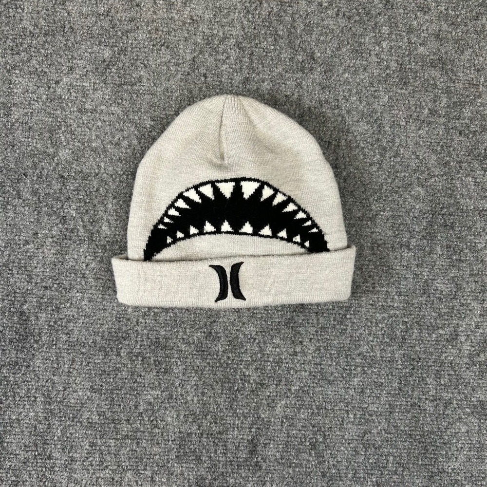 Hurley‎ Youth Shark Tooth Graphic Knit Beanie Grey Black